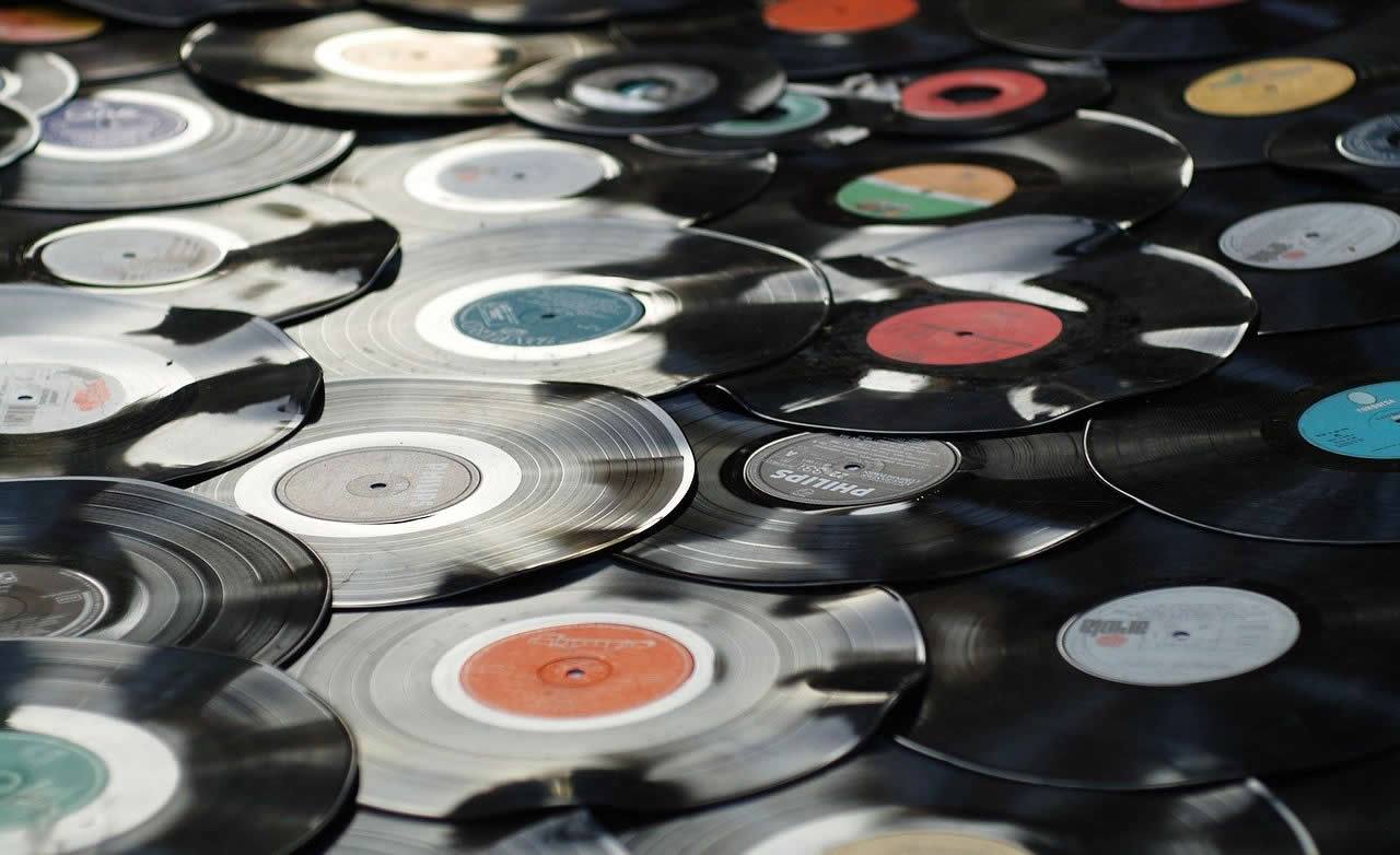 Who invented the vinyl record? The Beat Sanctuary